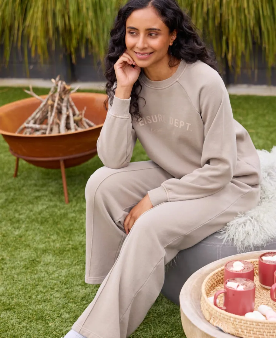 Discount Women's Garment Wash Crew Sweatshirt Women Sweats & Fleece