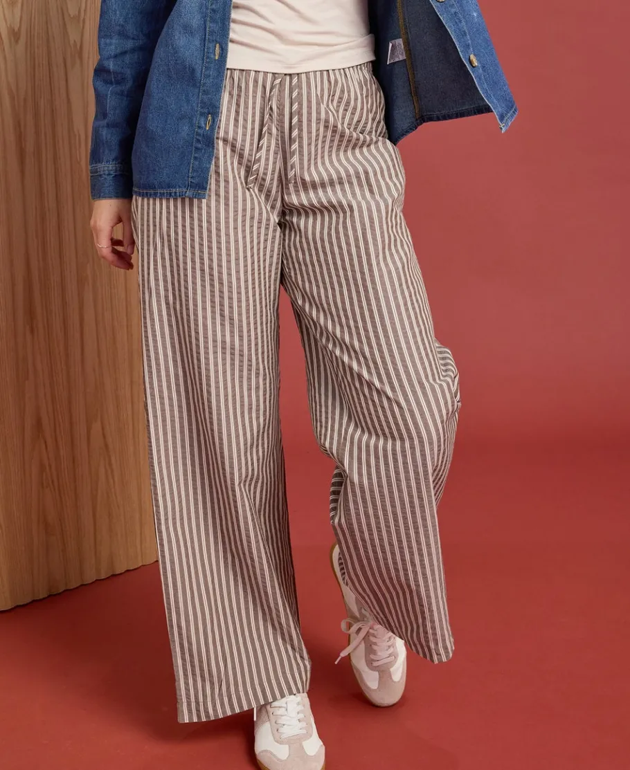 Best Women's Seersucker Stripe Pant Women Pants & Leggings